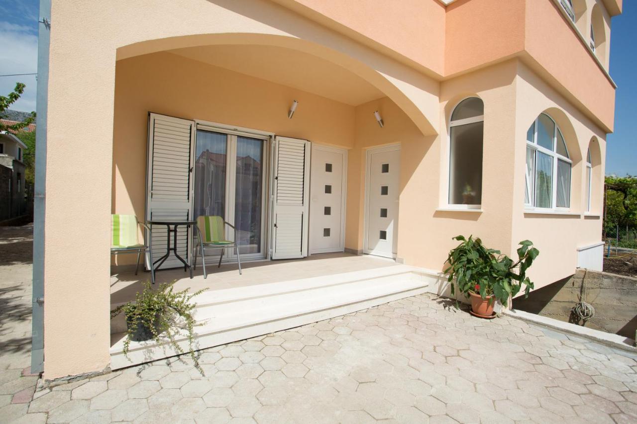 Apartments Kampanel Kaštela Екстериор снимка