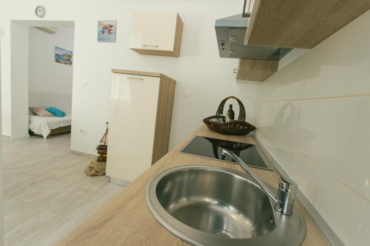 Apartments Kampanel Kaštela Екстериор снимка